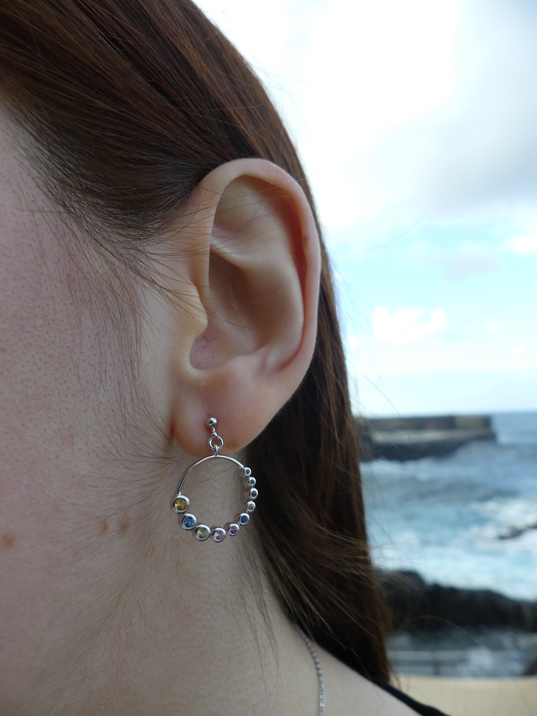 Shimmer pendientes aro graduado multicolor